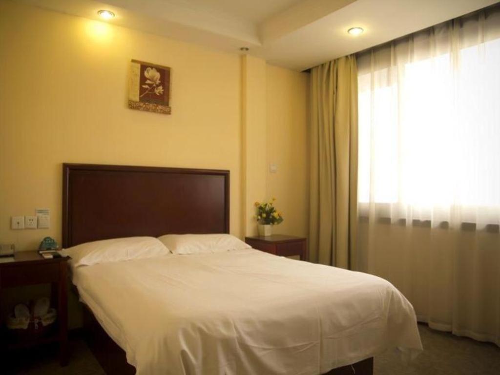 GreenTree Inn Suzhou Guanqian Yangyuxiang Metro Station Business Hotel Bagian luar foto