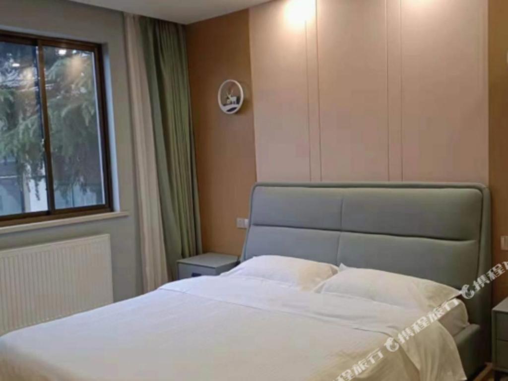 GreenTree Inn Suzhou Guanqian Yangyuxiang Metro Station Business Hotel Bagian luar foto