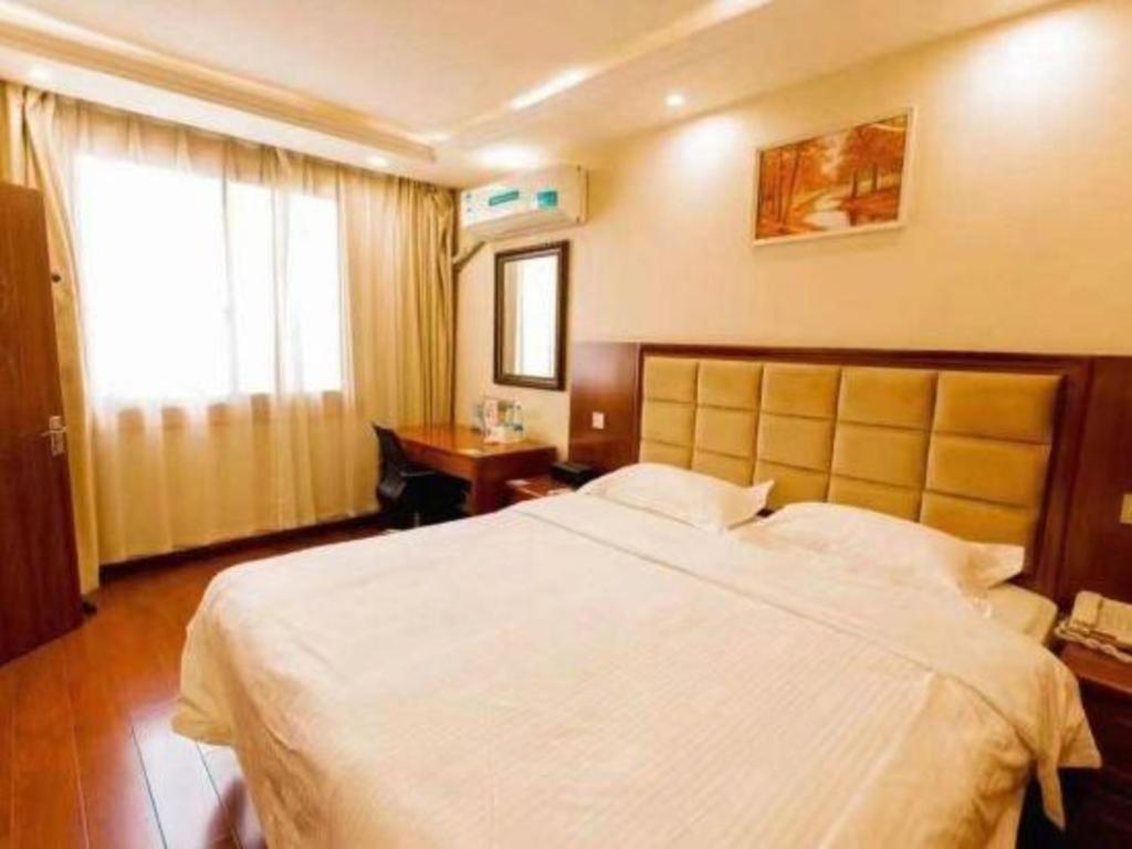 GreenTree Inn Suzhou Guanqian Yangyuxiang Metro Station Business Hotel Bagian luar foto