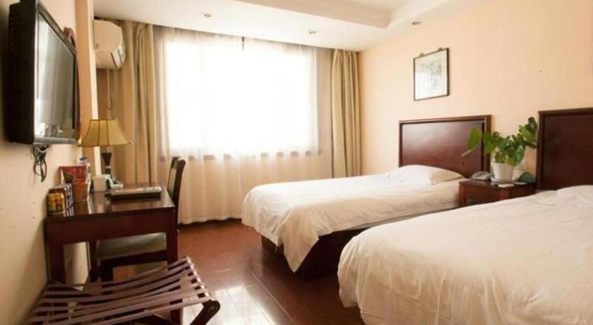 GreenTree Inn Suzhou Guanqian Yangyuxiang Metro Station Business Hotel Bagian luar foto
