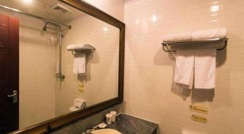 GreenTree Inn Suzhou Guanqian Yangyuxiang Metro Station Business Hotel Bagian luar foto
